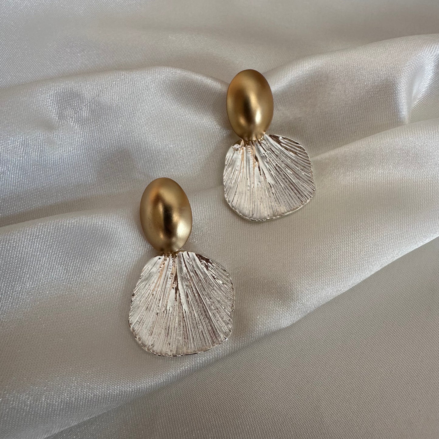 Shell Drop Earrings