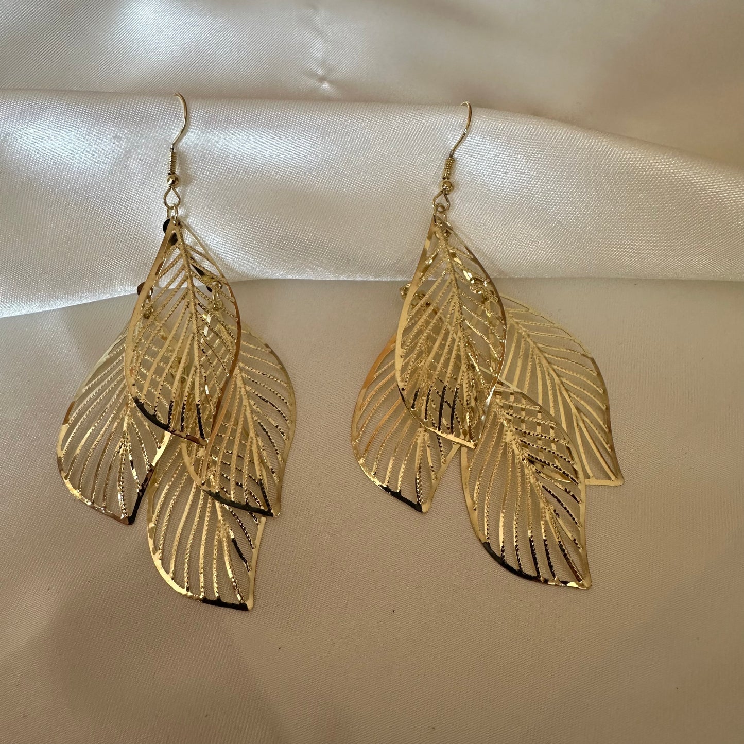 Lightweight Leaf Earrings