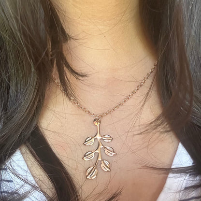 Leaf Pendant Necklace