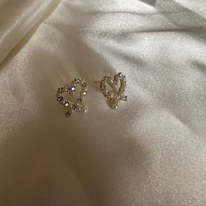 Detailed Heart Studs